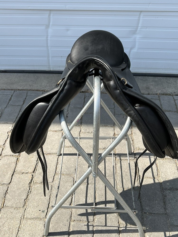 Klimke 17.5" Dressage Saddle