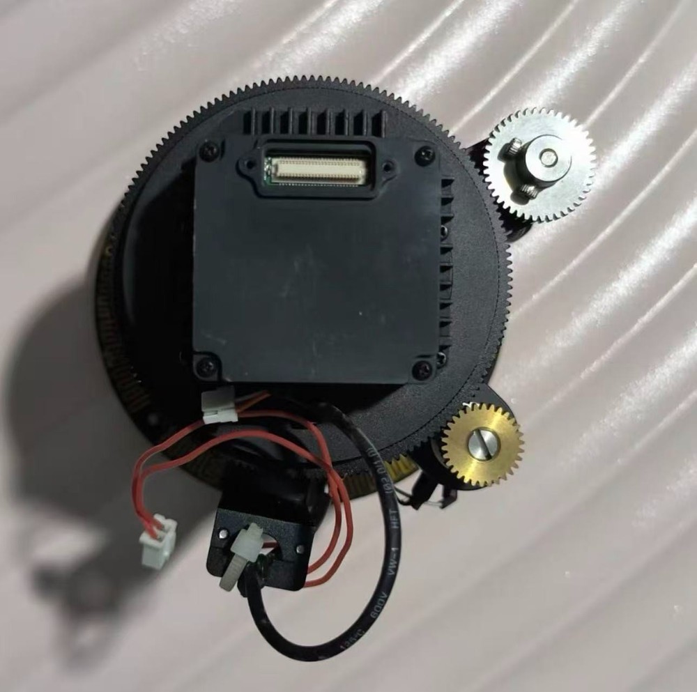 GUIDE thermal imaging module PLUG417G with Motorized zoom lens