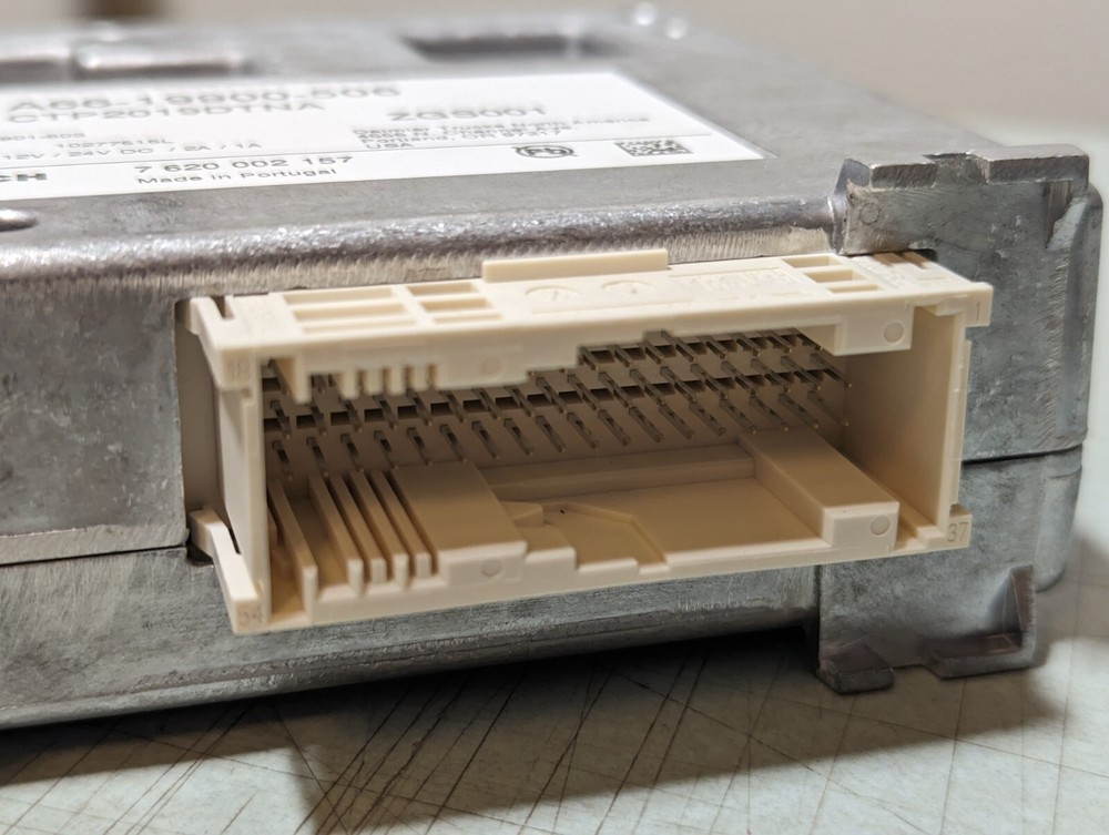 Freightliner Electronic Control Unit CPC A66-19900-506 NEW