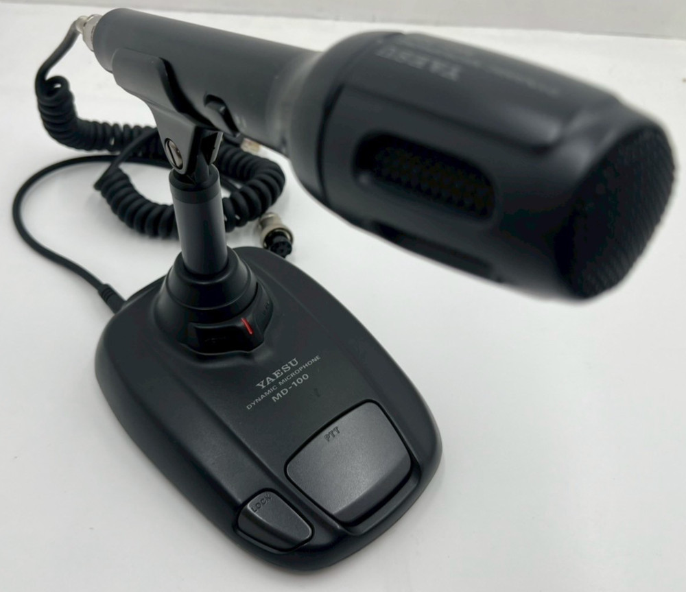 YAESU MD-100A8X Dynamic Desktop Microphone + Stand Excellent Cond.