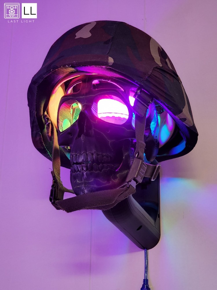 Helmet Wall Display with Skull - Remote Controlled LED - USB Powered