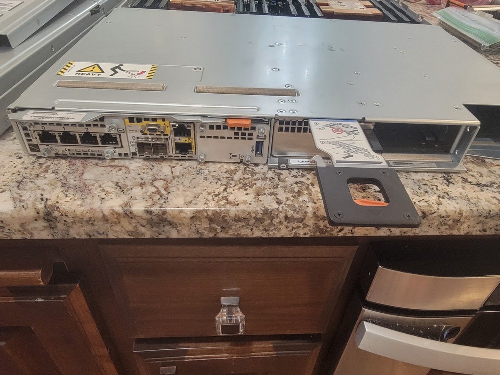 Dell EMC Unity XT 480F 25x 2.5" SFF Storage Array with I/O Modules