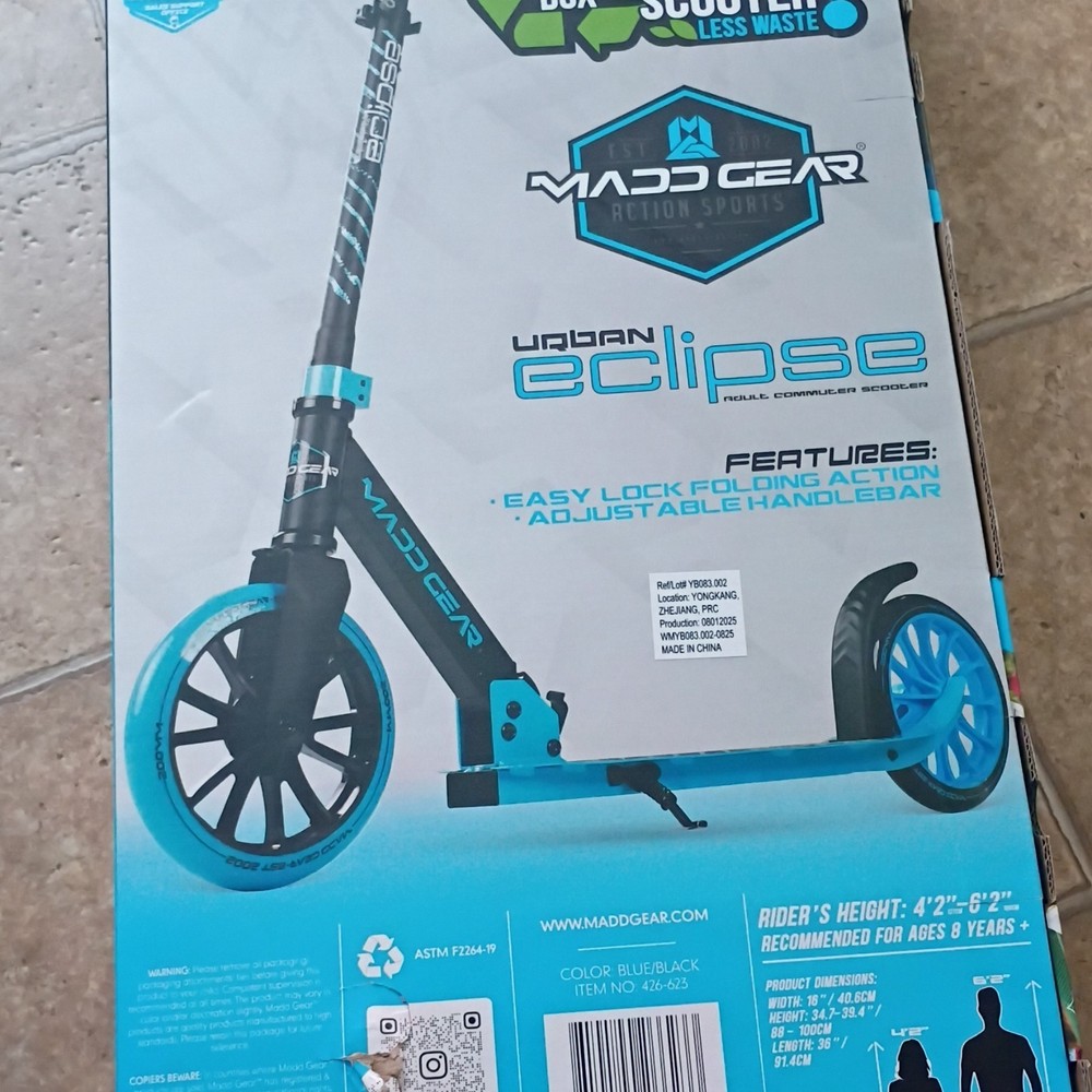 MADD GEAR Urban Eclipse Kick Scooter Blue/Black Adjustable Handlebar Folding