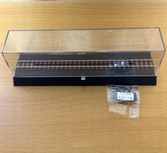 Train N gauge die-cast scale model Display Case
