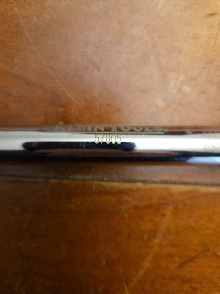 Klein Tools 57005 Torque Wrench 3/8" Square Drive