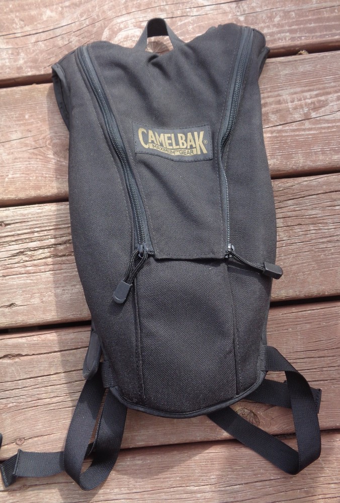 2 CAMELBAK Maximum Gear 2L Hydration Packs - No Bladder