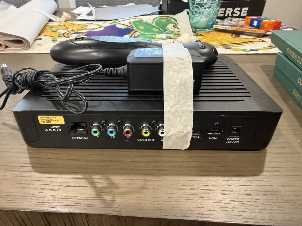 Att UVerse Receiver With Remote model VIP2500