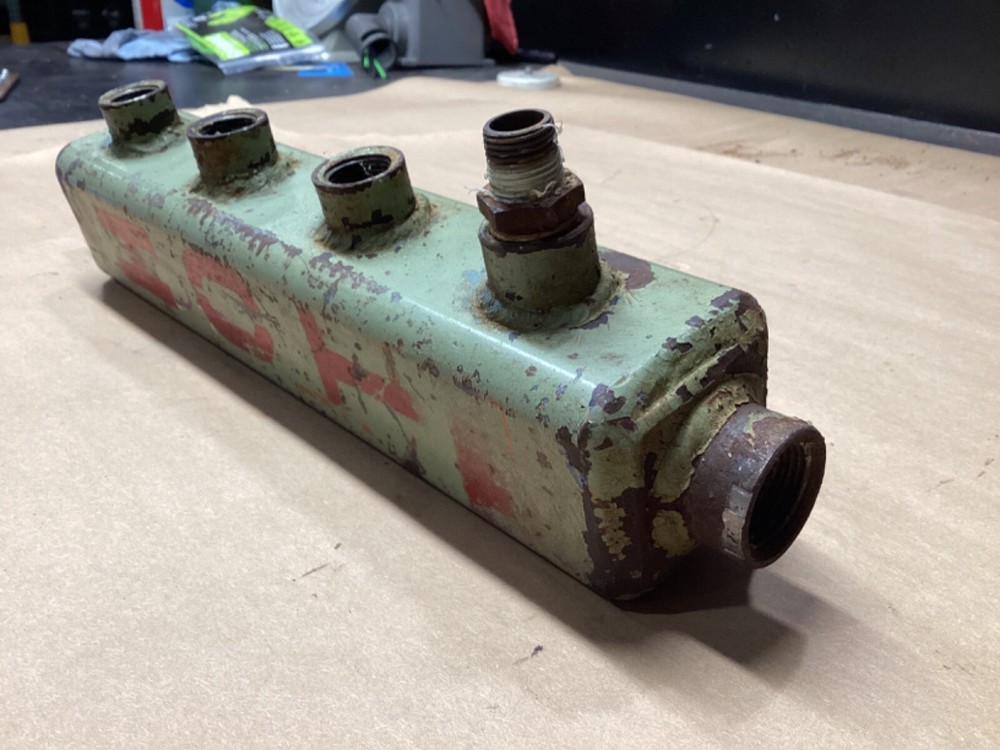 Water Manifold 4 Port #103G38PR7