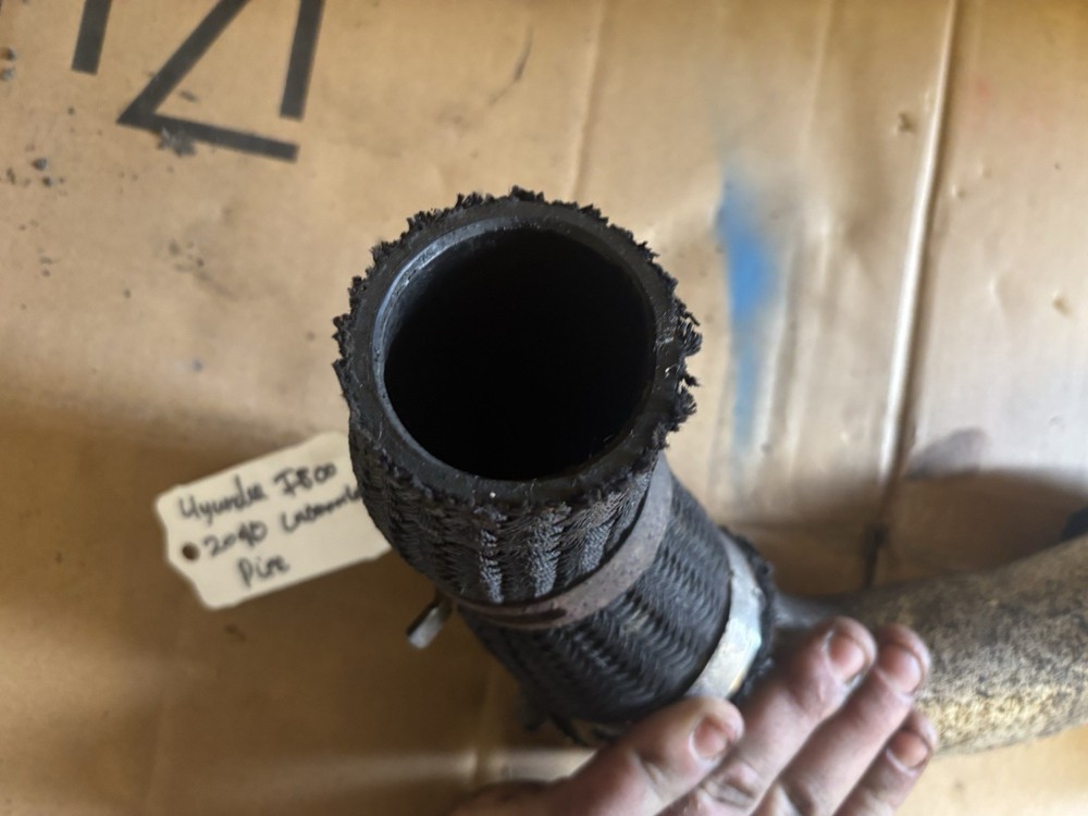 Hyundai I800 2010 2.5 Diesel Complete Intercooler Pipe