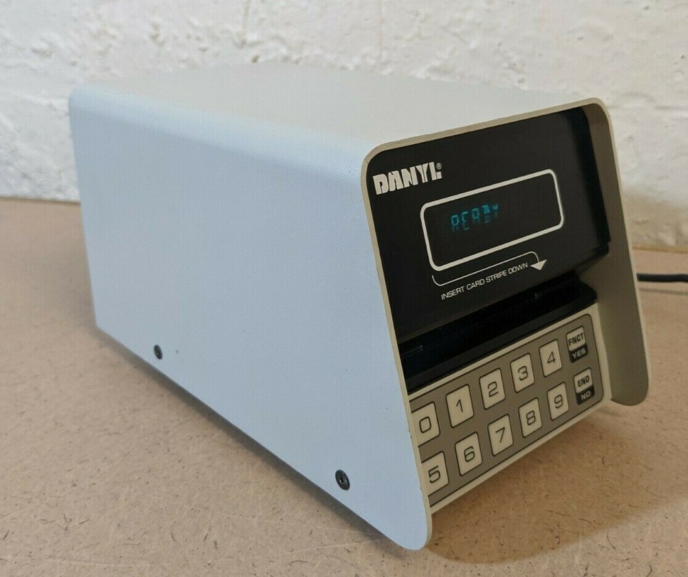 DANYL Control Access System VENDAMAT System Model D/5000