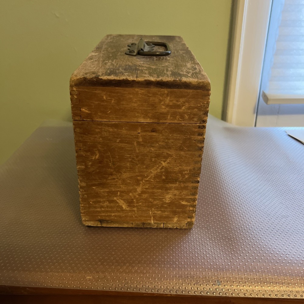 Vintage Transit With Pine Carrying Box