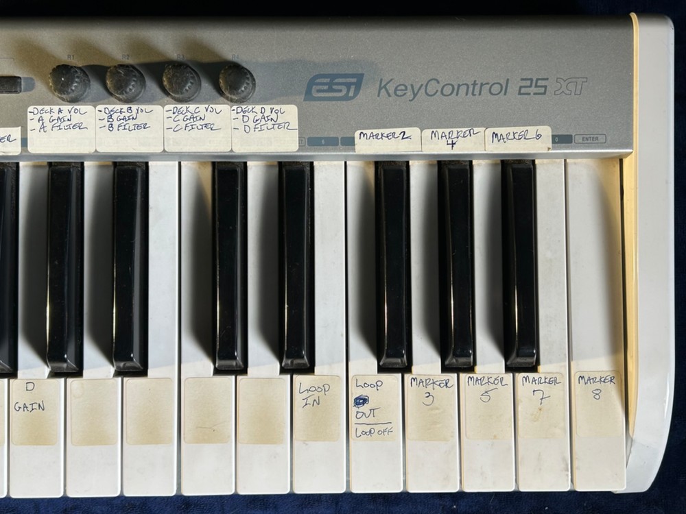 ESI Key Control 25XT Keyboard/Controller (Midi/USB)