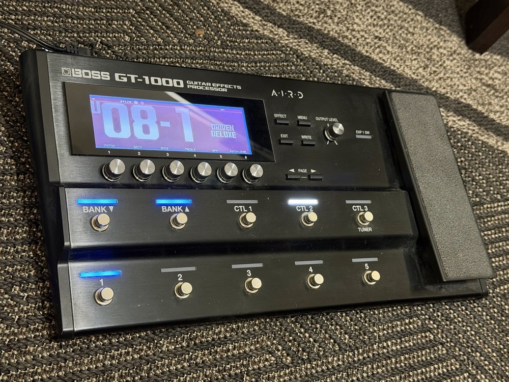 BOSS GT-1000 Multi-Effects Guitar Pedal EXCELLENT TESTED