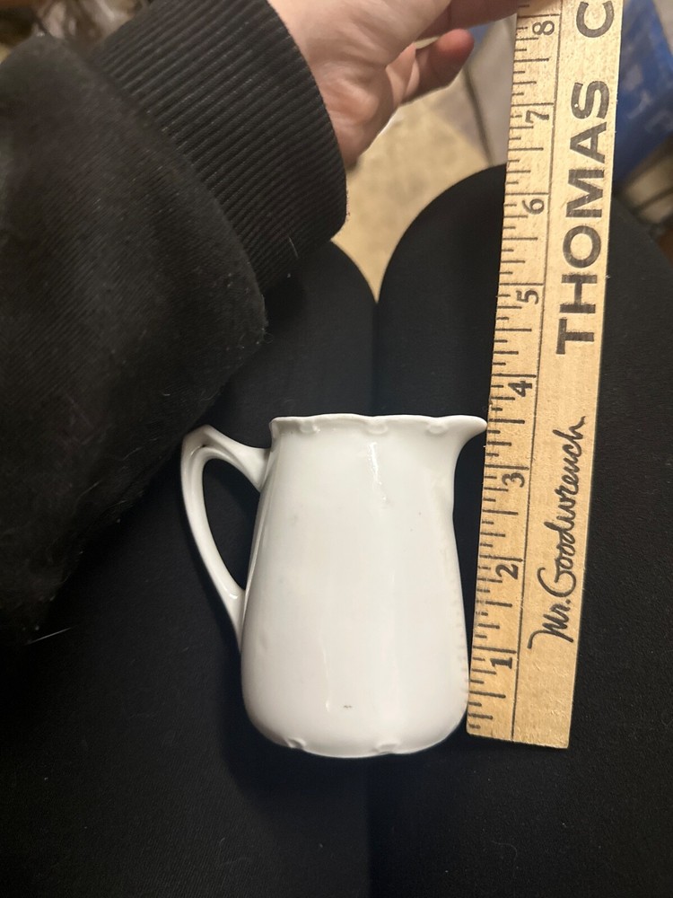 Jonroth age and snggett warren illinois small pitcher