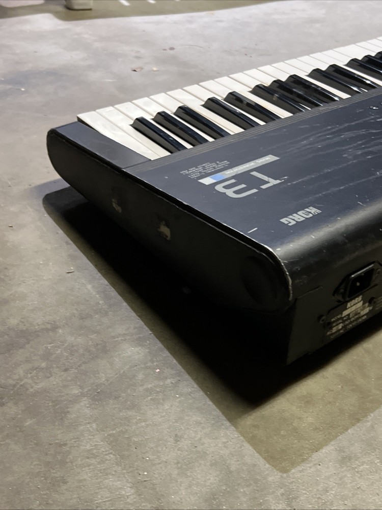 Korg T3 Keyboard - For Parts