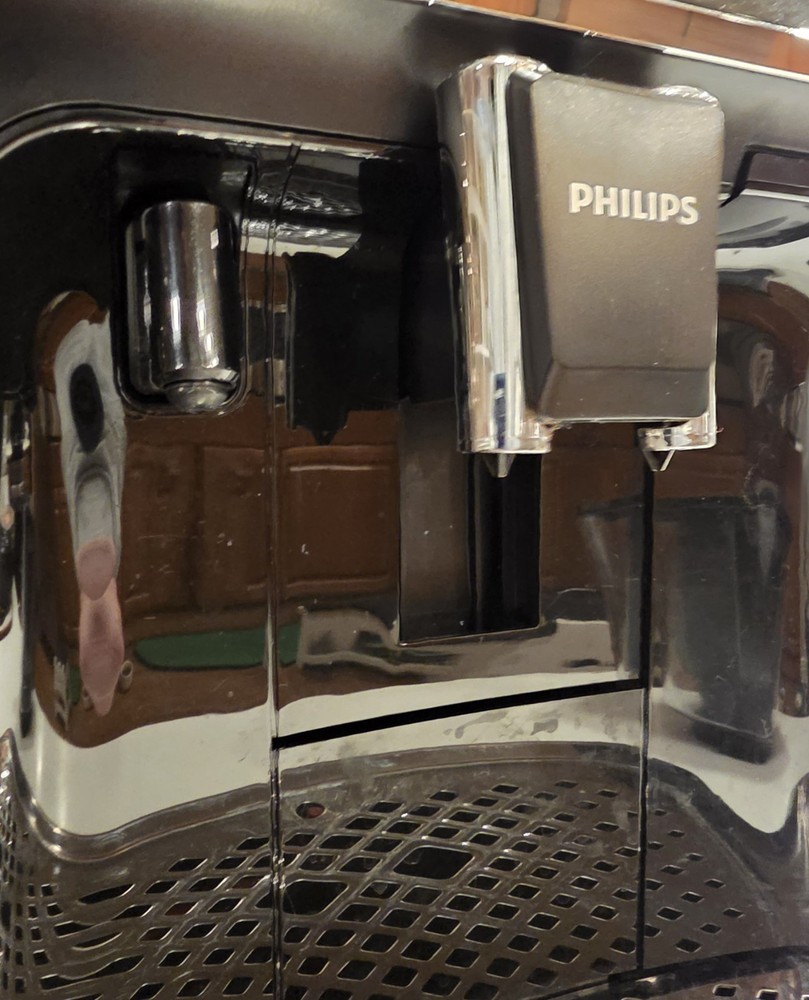 Philips EP3241 3200 Series LatteGo Fully Automatic Espresso Machine Black Bundle