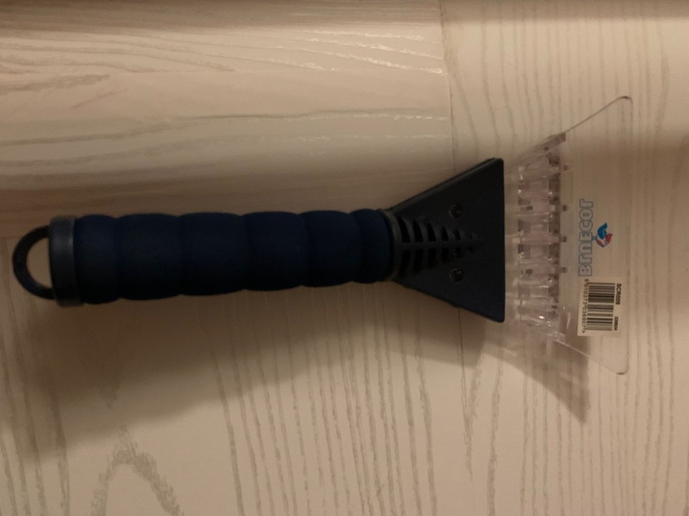 BLUECOL - Premium Ice Scraper ~ WINTER ESSENTIAL