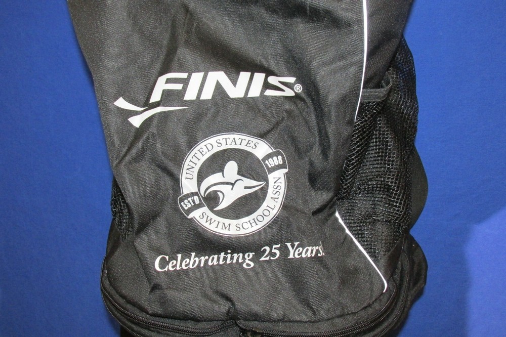FINIS PERFORMANCE BACKPACK SWIM BAG NEW NWT