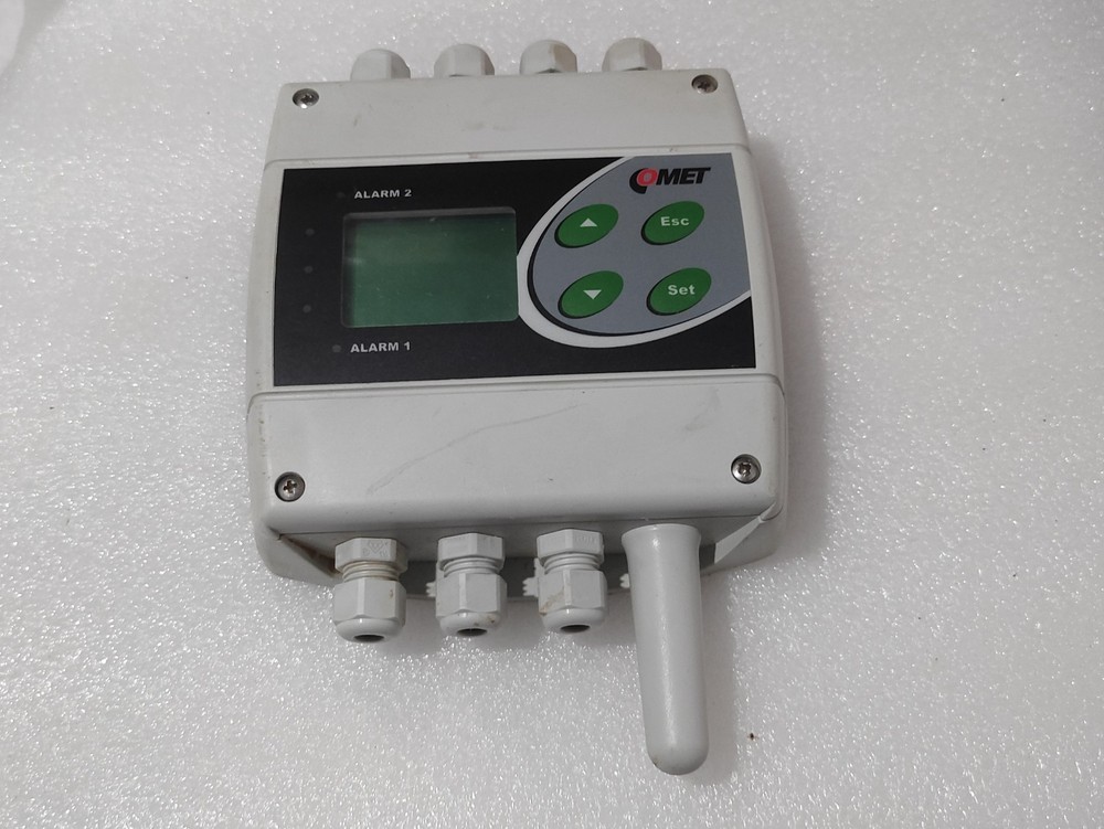 Comet H0430  temperature transmitter and controller