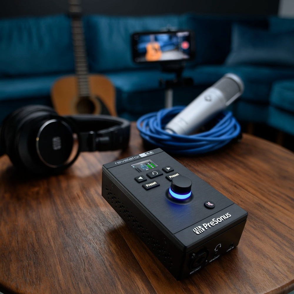 PreSonus Revelator io44 USB-C Audio Interface STUDIO RIG