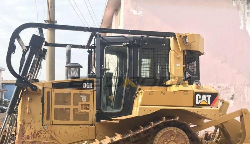 SCREENS AND SWEEPS PACKAGE FOR D6T D6R (2014 MODEL AND BEFORE)