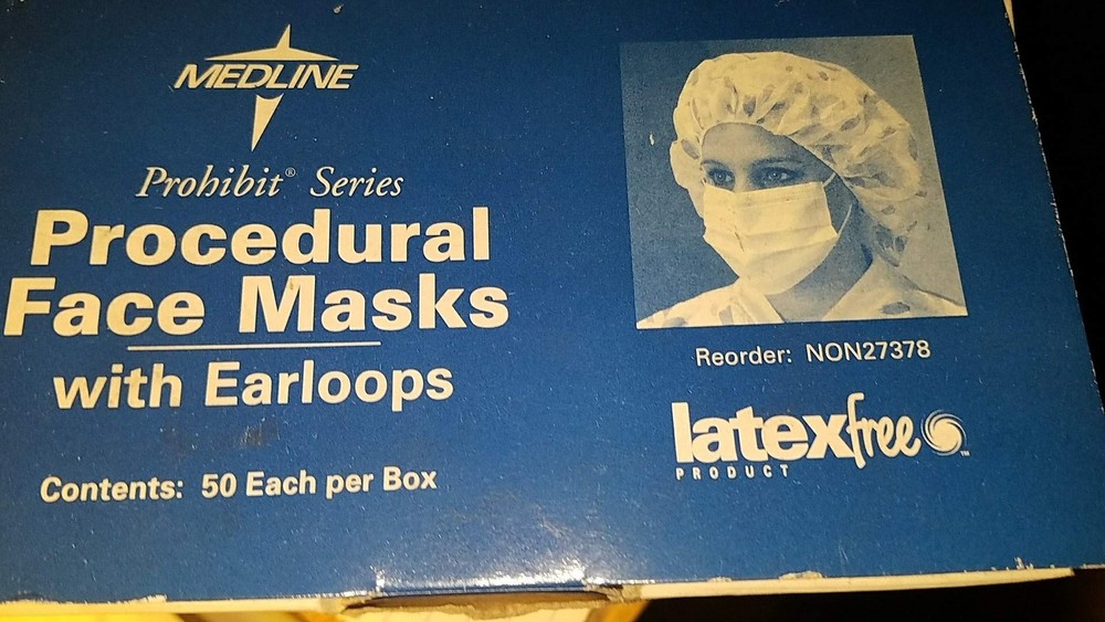 Medline Basic Procedure Face Masks with Ear Loops, ASTM Level 1, Polypropylen...