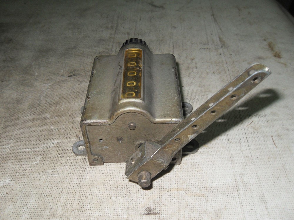 ITT General Controls CM52 AS501A Counter