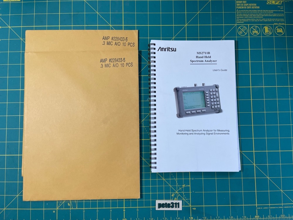 Anritsu Hand Held Spectrum Analyzer MS2711B w/ Case