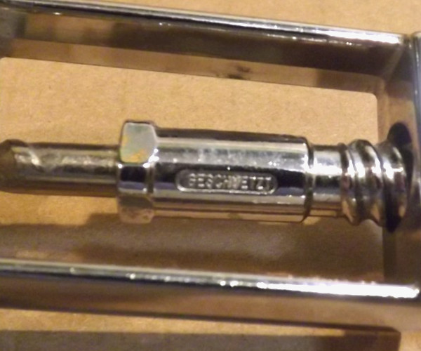 Vintage GESCHUETZT Fly Nut Twist Corkscrew