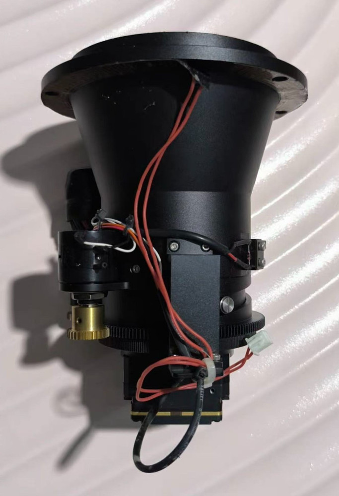 GUIDE thermal imaging module PLUG417G with Motorized zoom lens