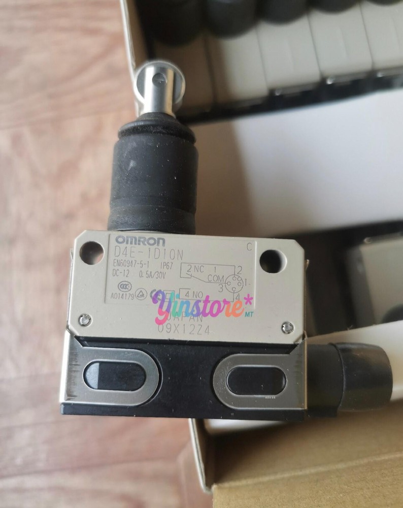 1 pc. New D4E-1D10N Limit Switch