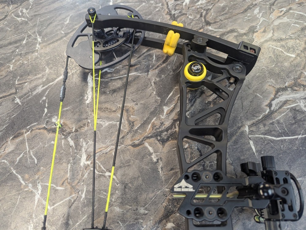Martin Adx 7 Compound Archery Bow