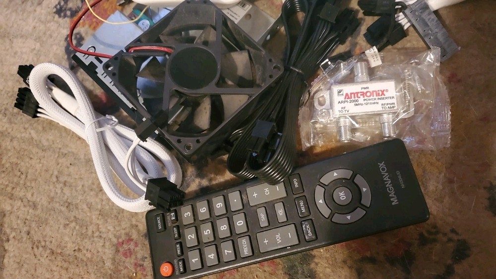 Misc Electronics Lot 2 (UNTESTED)
