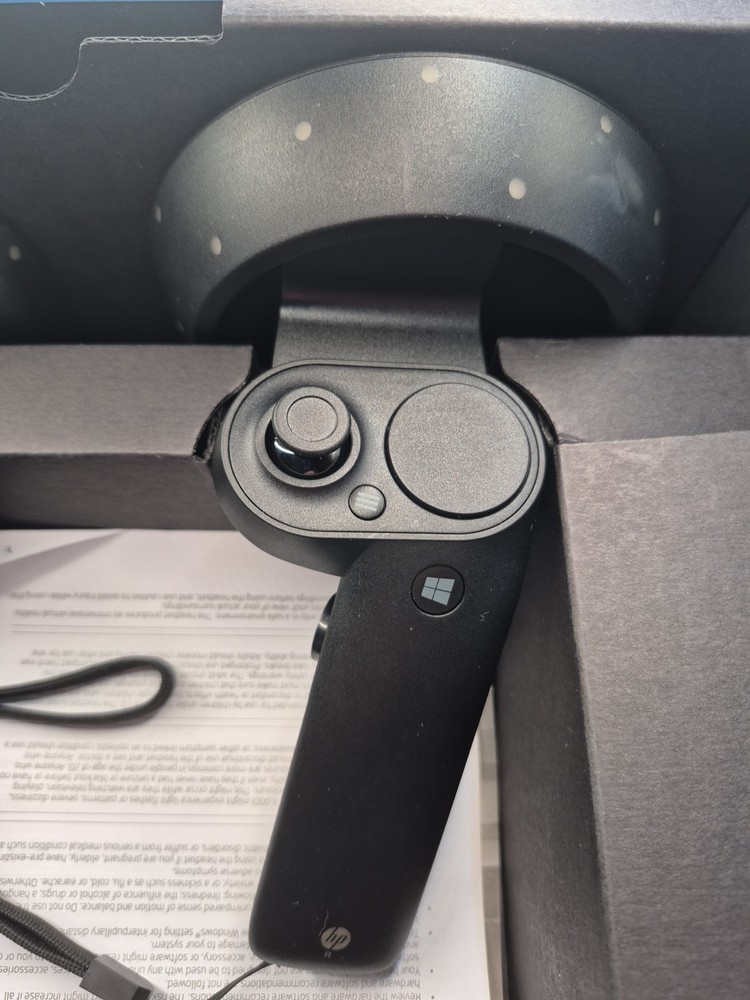 HP VR 1000-100Windows Mixed Reality Controllers – Pair - Set – Tested & Working