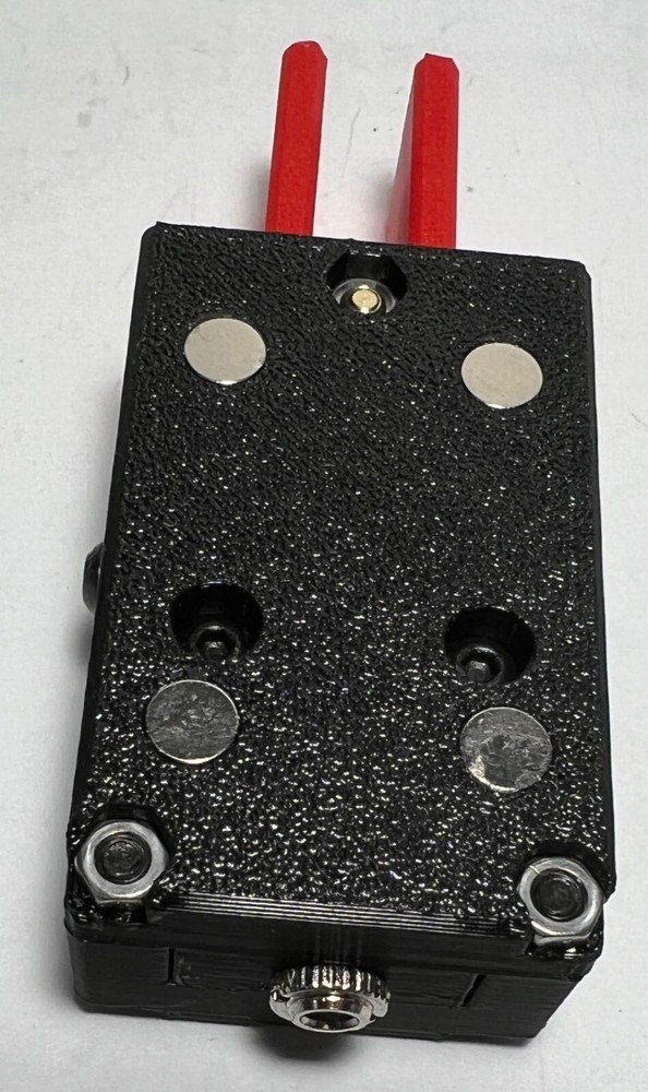 KM4CFT Iambic paddle KIT CW Morse code with RED or BLUE levers, magnets in base