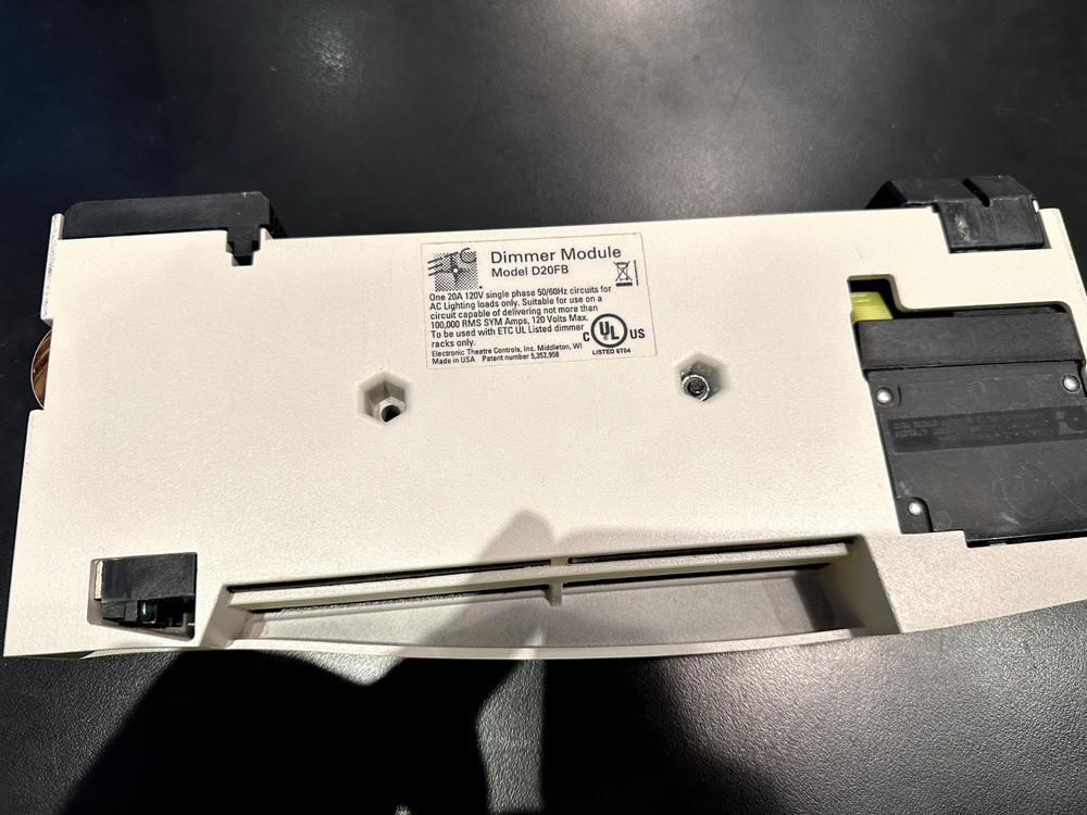 ETC D20FB Single 20amp Fluorescent/Battery Module