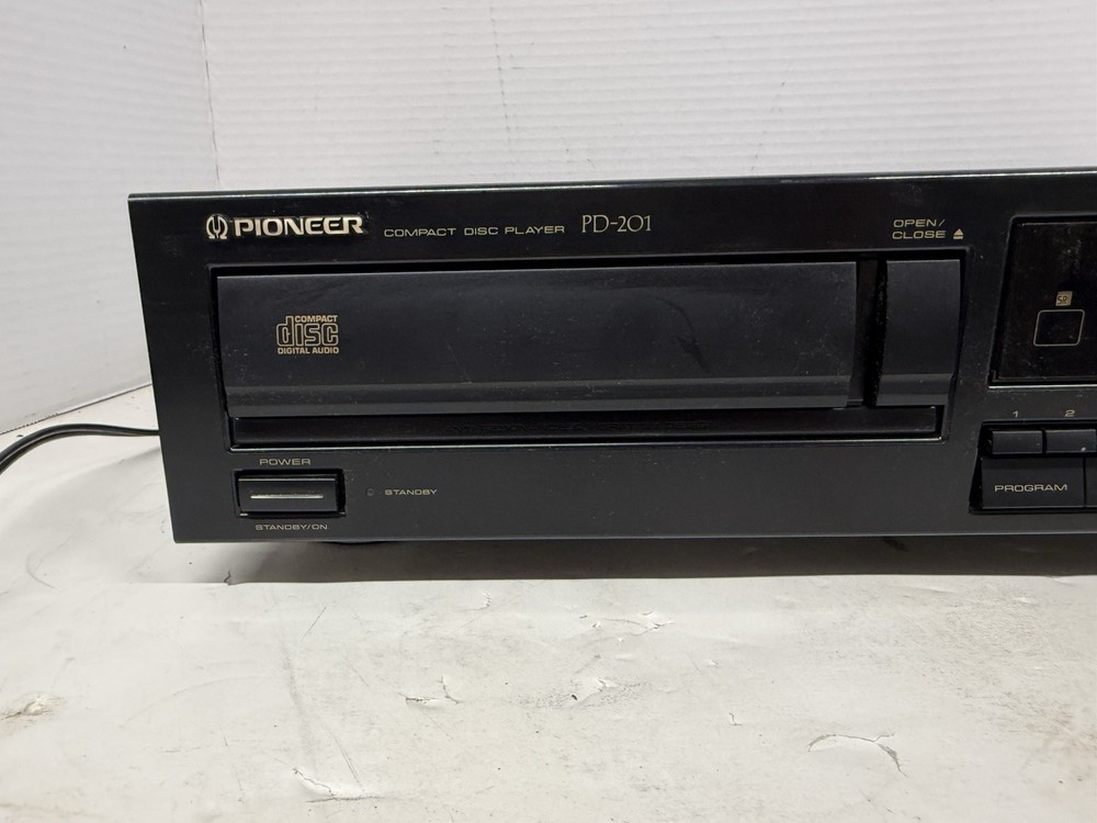 Pioneer Compact Disc CD Player PD-201 (NO REMOTE)