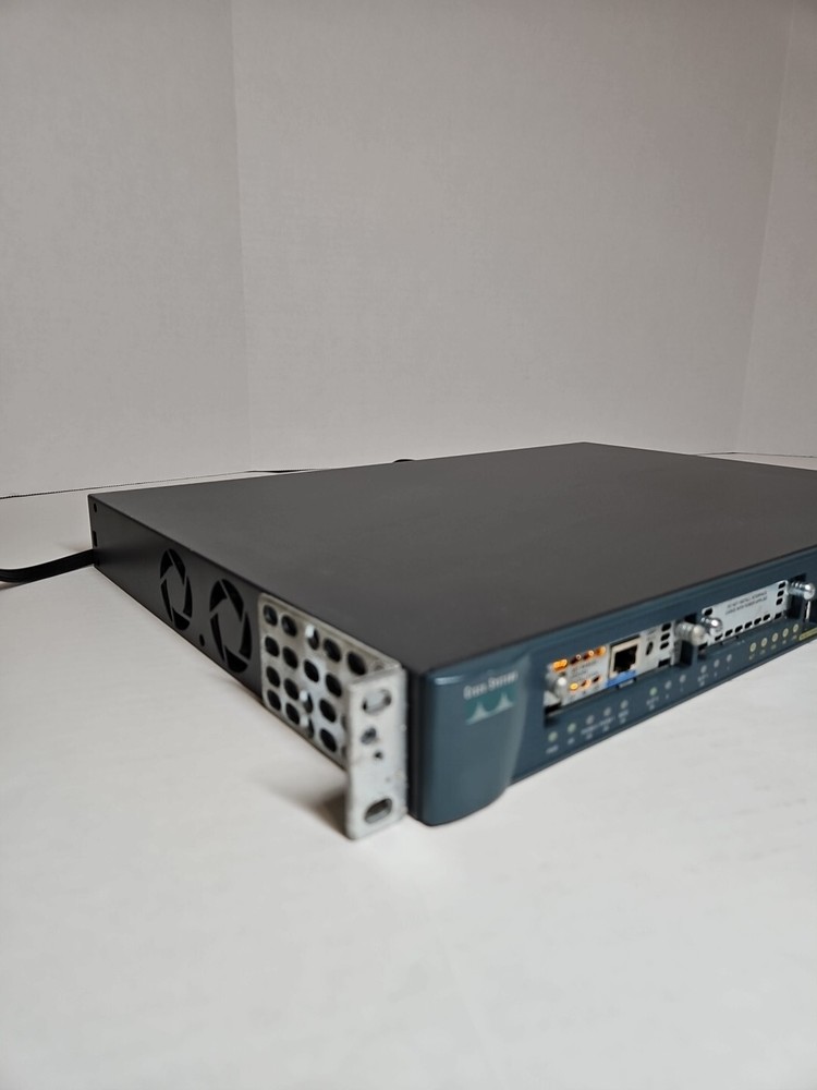 Cisco Systems 1760 Cisco 1700 Series Modular Access Network Router Switch