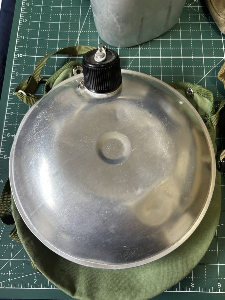 US Military Canteen Lot