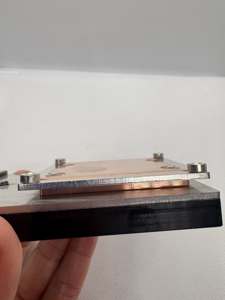 LC Solution Thermosphere Thermoelectric Cooling Plate PC Liquid Cooling AS-IS