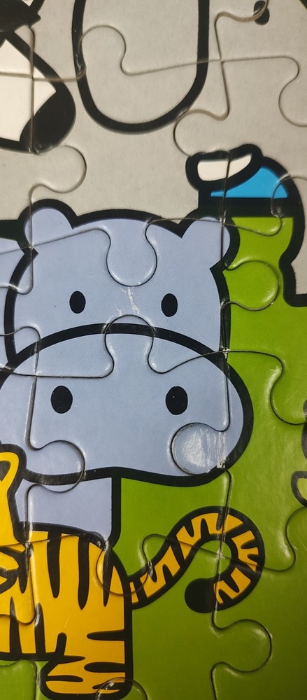 Hello Kitty Zoo Tin Lunch Box w/ handle 2012 Sanrio includes puzzle