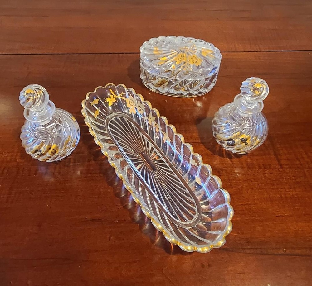 Baccarat Depose Vanity Set