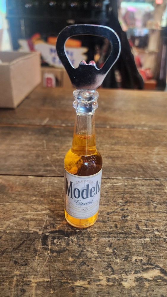 MODELO BEER BOTTLE OPENER