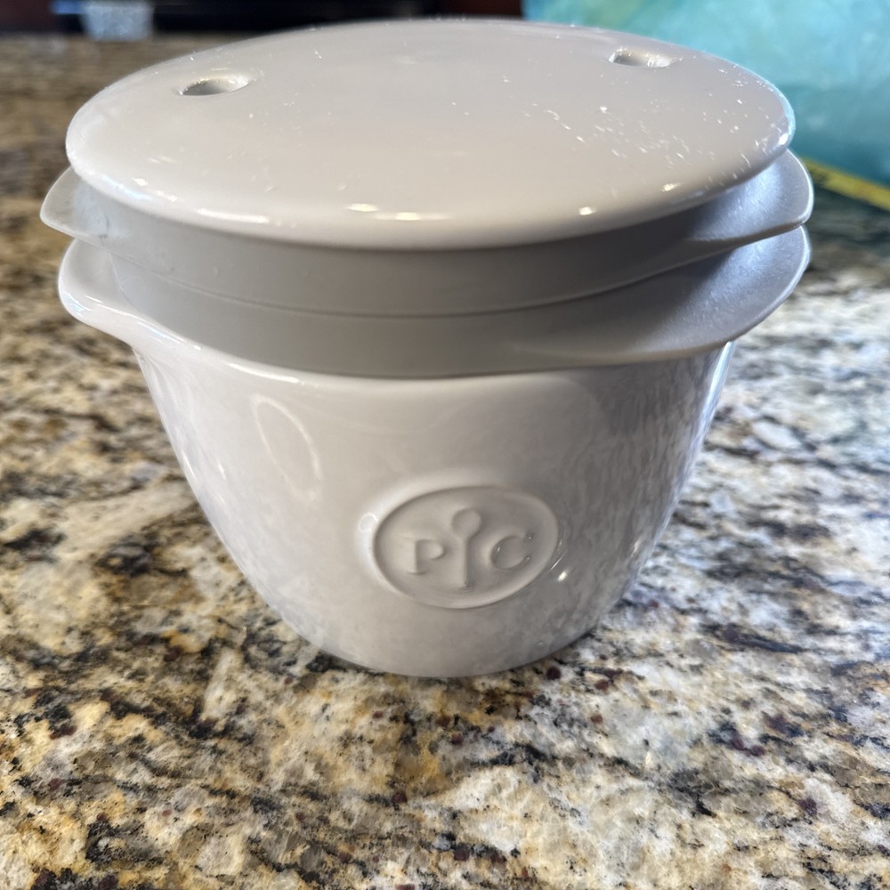 Pampered Chef Ceramic White Breakfast Sandwich Maker. No Box