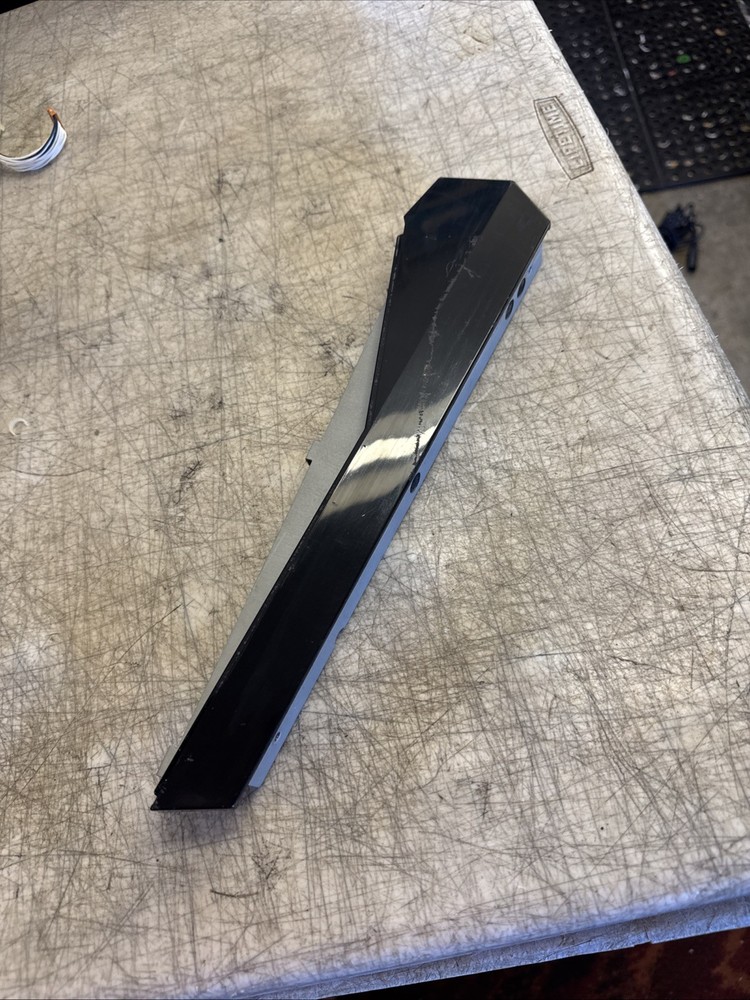 ROLAND D-50 End cap upper Right side Case panel keyboard - good Solid shape