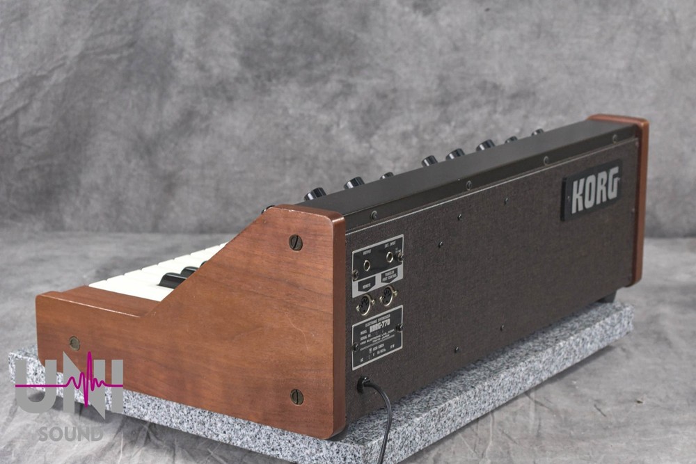 KORG 770 Electronic Analg Synthesizer in Excellent condition