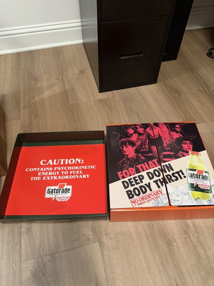 Gatorade 1987 Stranger Things X Capsule Size XL
