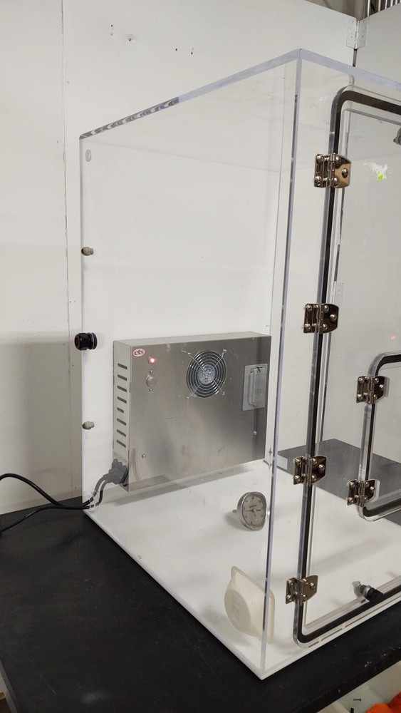 Electro-Tech Systems 5500-8189 Custom Chamber 32x22x24