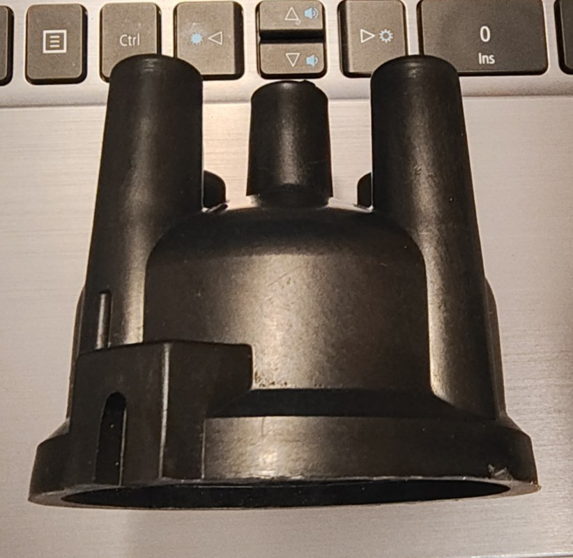 MITSUBISHI / CATERPILLAR FORKLIFT DISTRIBUTOR CAP MD611686