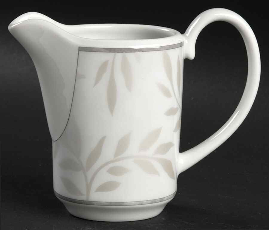 Vista Alegre Argent Creamer 3429935
